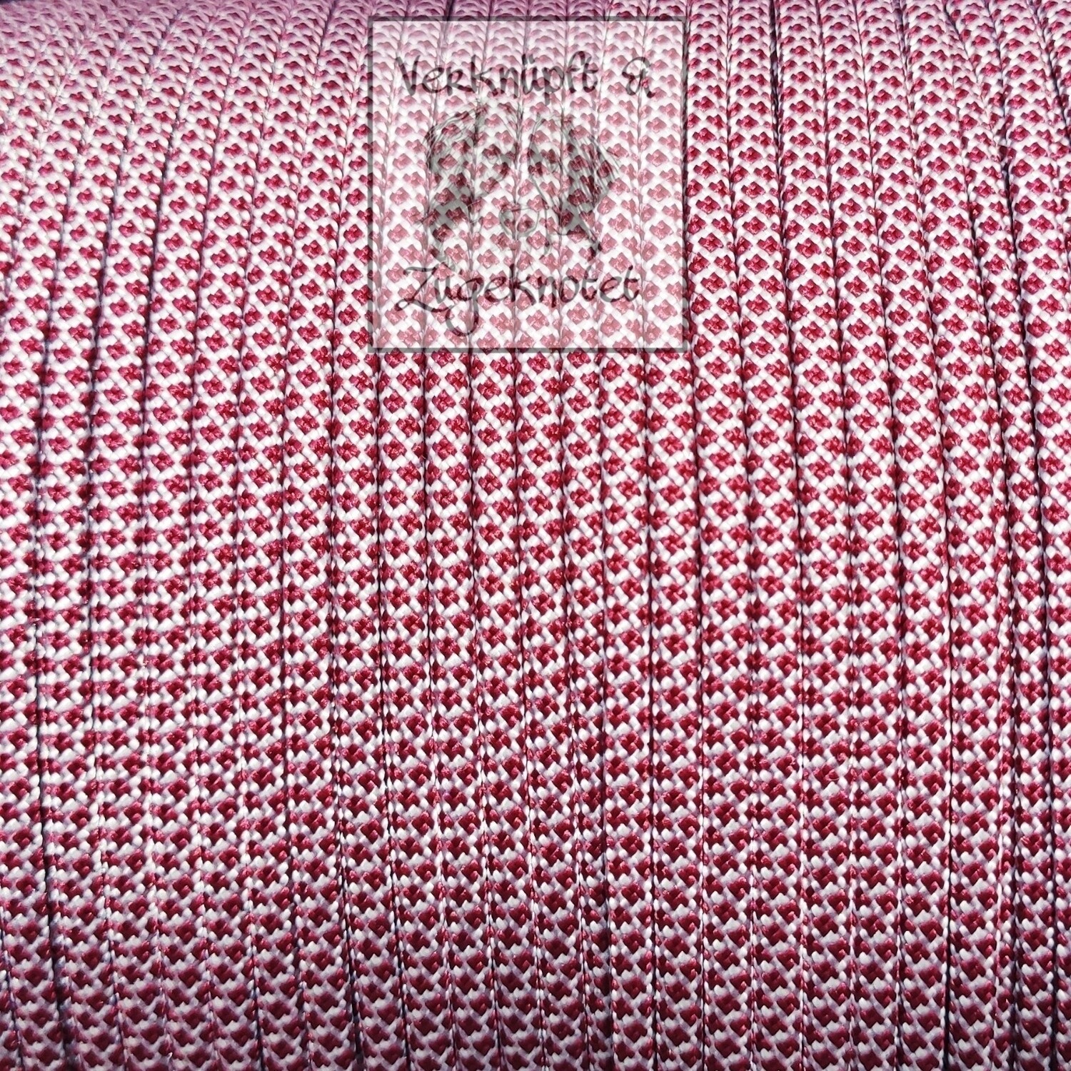 White / Burgundy Diamond EU Typ III