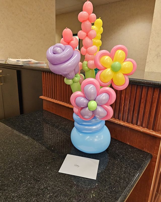 Balloon Floral Bouquet - Spring Theme