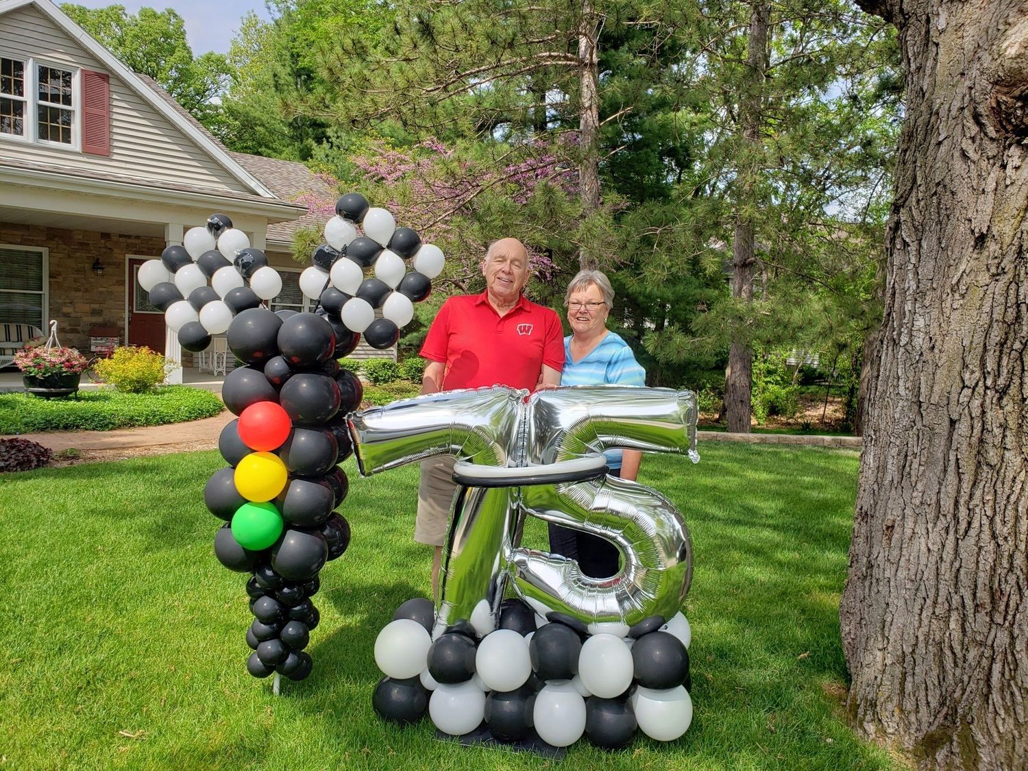 Celebration balloon Marquee - Race Car Theme Celebration balloon Marquee - Race Car Theme