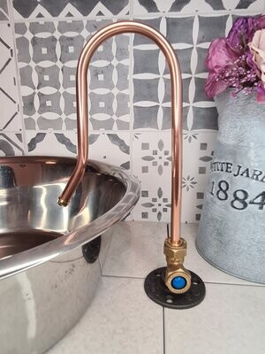 (Connecticut) 12v switch operated copper tap 10mm spout