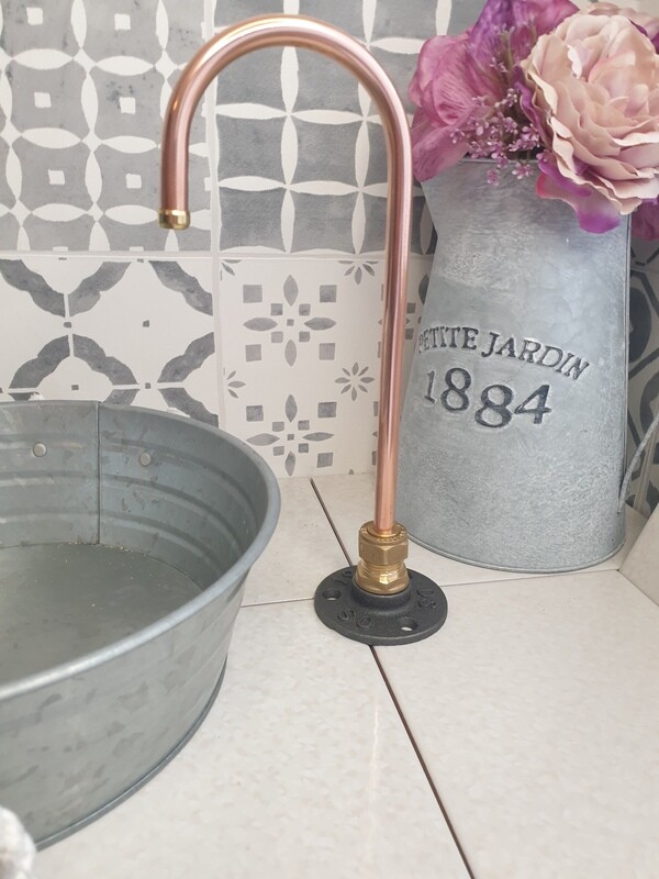 (Maine) 10mm Foot pump operated copper tap with 12mm fitting