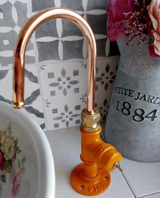 (Illinois) 12v switch operated copper & short cast iron tap 10mm spout