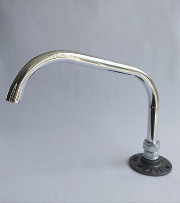 (South Carolina) 15mm Foot pump operated aluminium tap with 12mm fitting