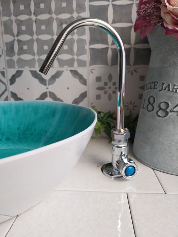 (Carlin) 12v switch operated aluminium tap 10mm spout