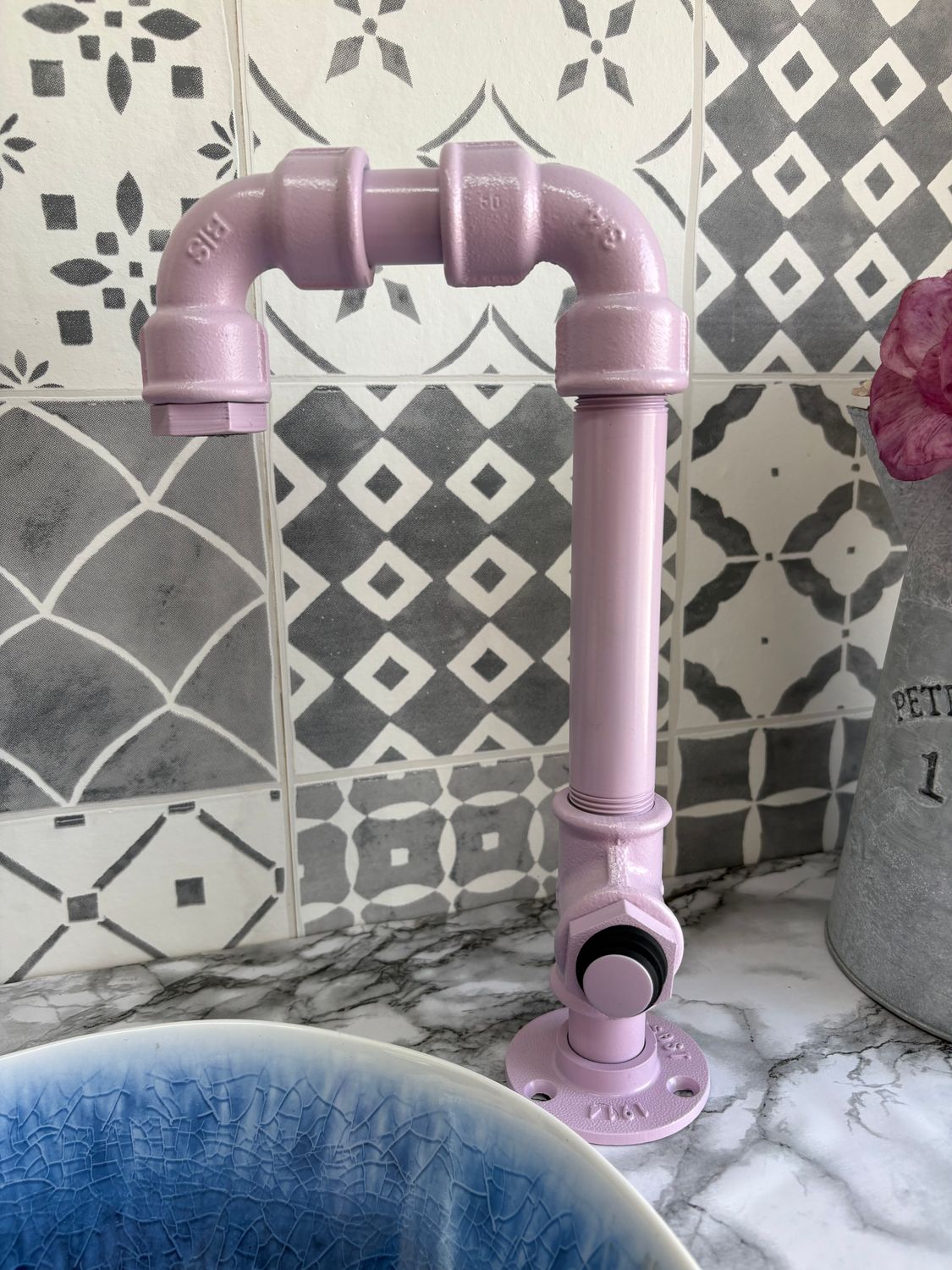 (Oregon) 12v switch operated tall cast iron square top tap (Oregon) 12v switch operated tall cast iron square top tap