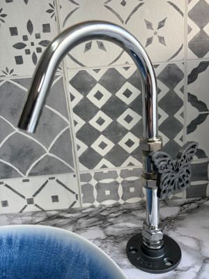 (Butterfly) Twist valve operated alloy tap 15mm spout