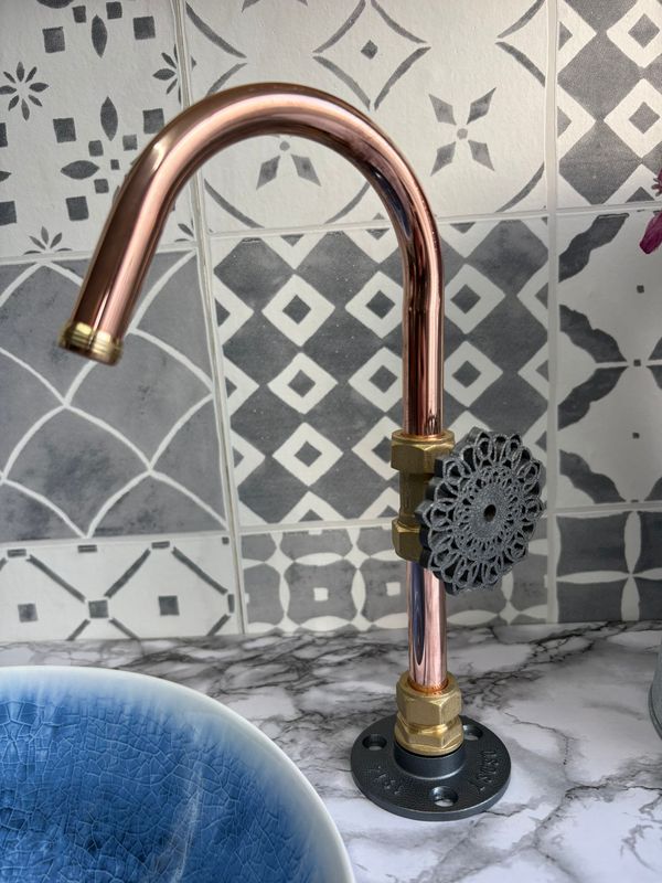 (York) Twist valve operated copper tap 15mm spout (York) Twist valve operated copper tap 15mm spout