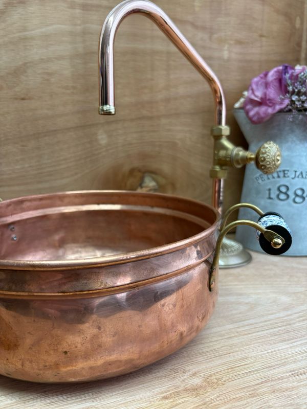 Pre-made one off Ceramic twist valve operated copper tap 15mm spout