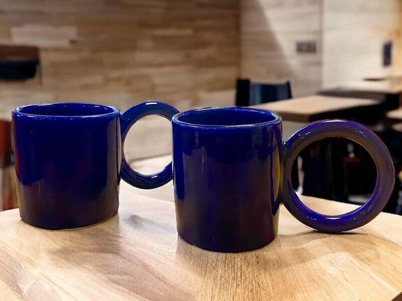 Tasses bleu