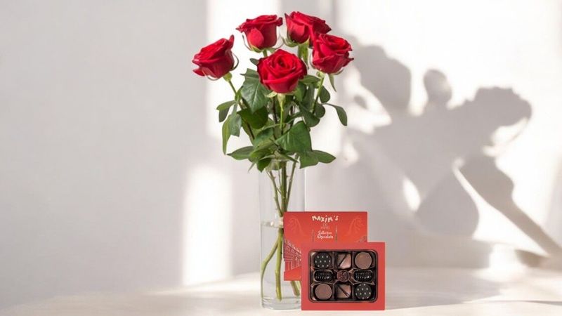 Amour timide et ses chocolats Maxim's