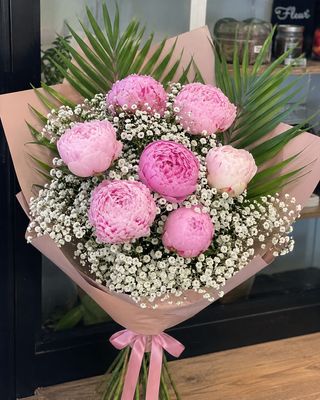 Bouquet de Pivoines et Gypsophile – Composition Florale Élégante | Fleur Azur