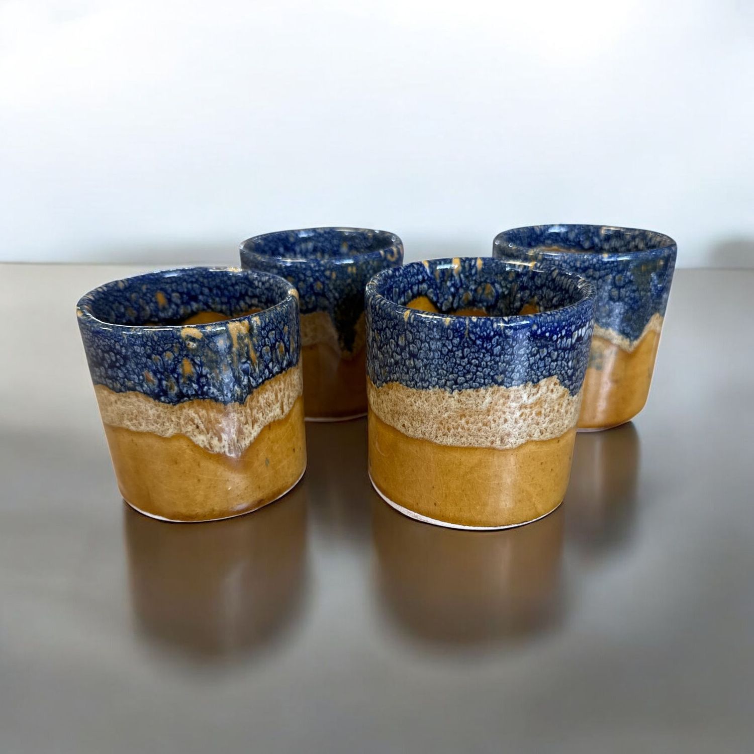 Service à café artisanal marocain en céramique – Fleur Azur près de Nantes