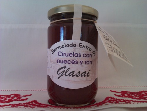 Ciruelas con Nueces y Ron