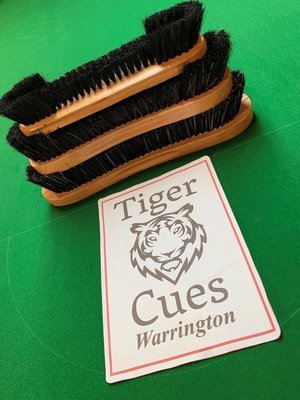 Premium Lightweight Table brushes