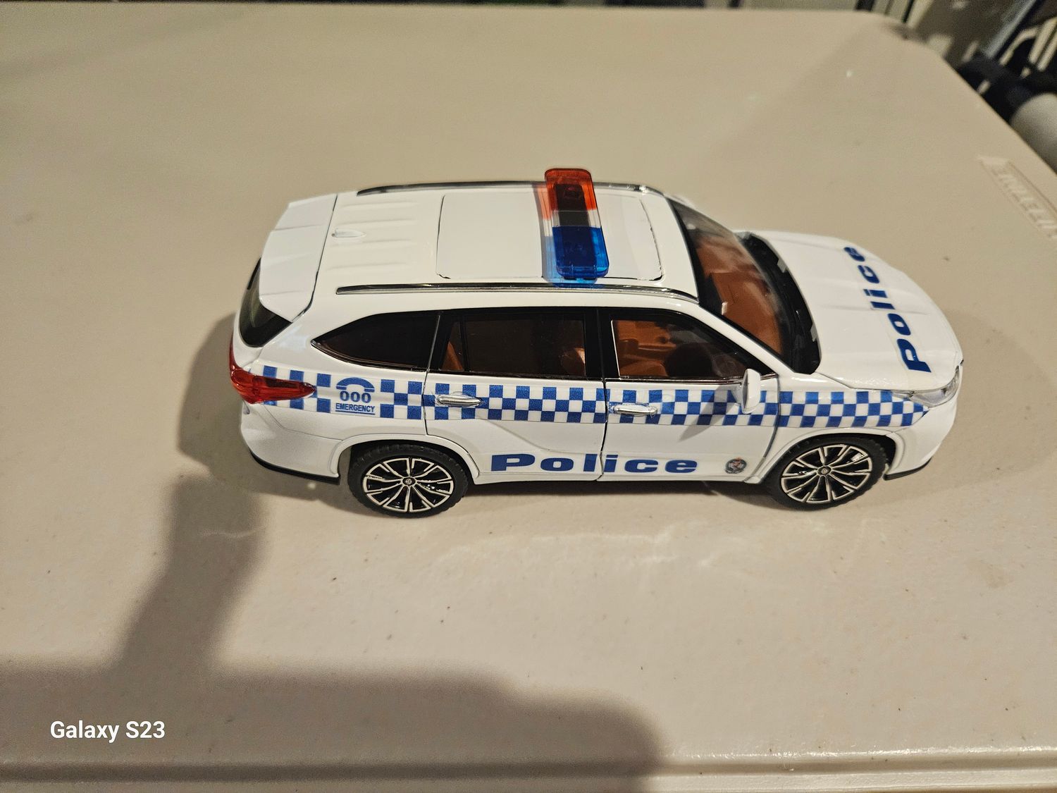 1:24 Scale NSW Police General Duties Toyota Kluger