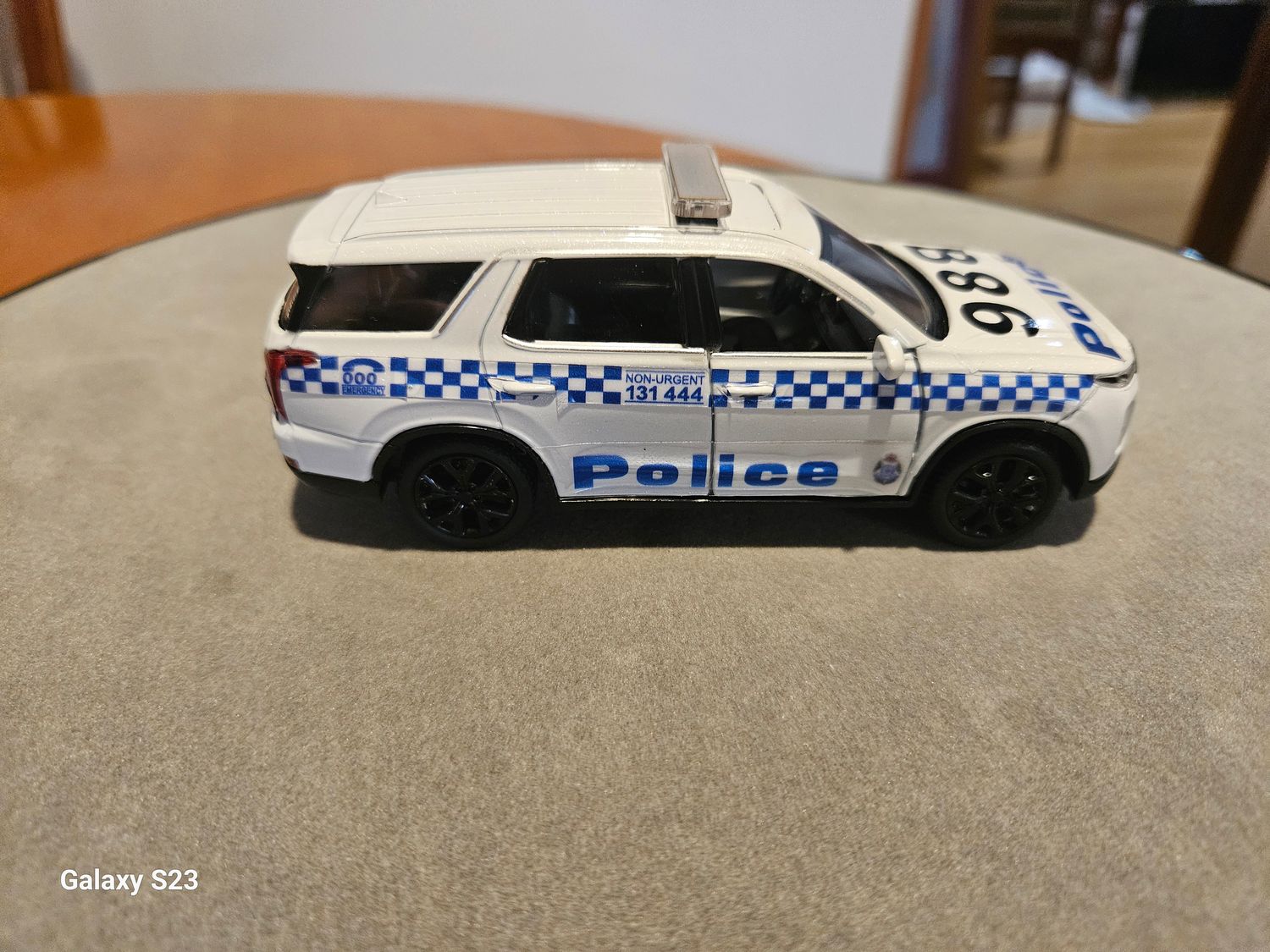 1:38 SCALE VICTORIA POLICE GENERAL DUTIES HYUNDAI PALISADE DIECAST MODEL