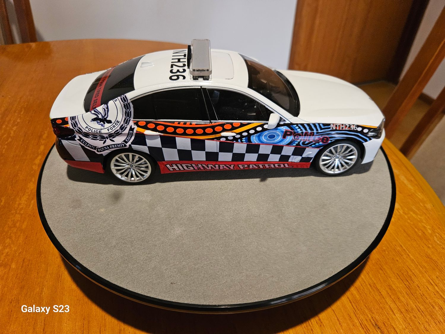 1:18 NSW POLICE ABORIGINAL MARKING BMW SEDAN
