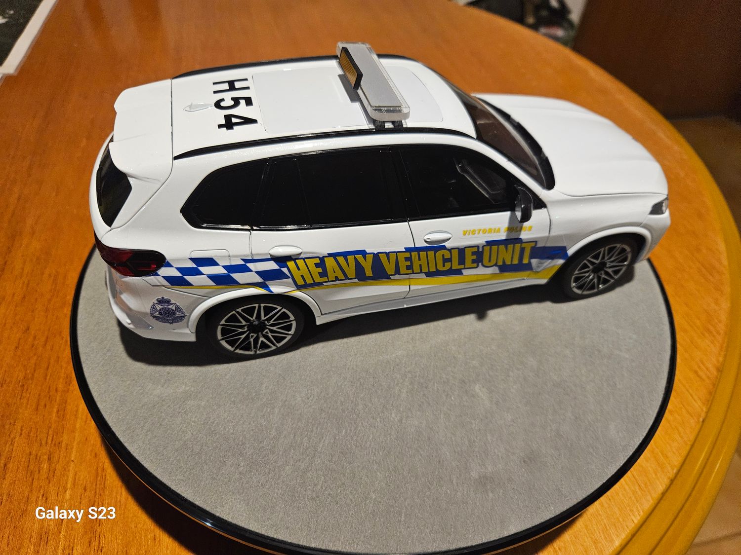 1:18 SCALE PRE ORDER VICTORIA POLICE HEAVY VEHICLE UNIT BMW X5 NEW LIVERY