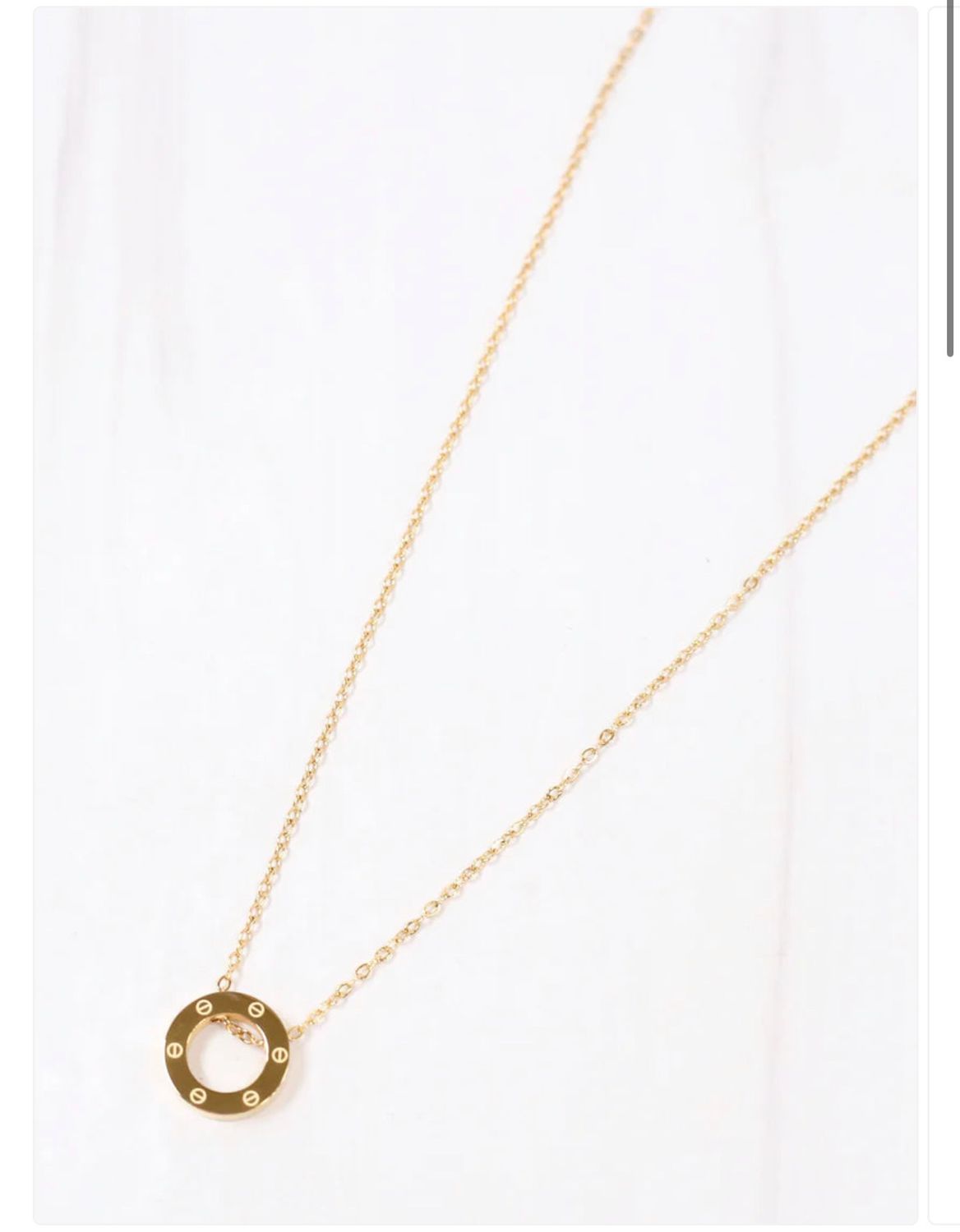 Hendler Circle Charm Necklace Gold
