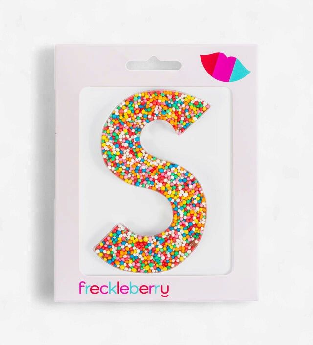 Freckleberry Milk Chocolate Freckle Letter S 40g