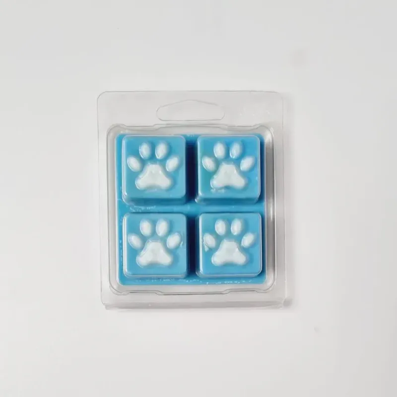 Clamshell's petite patte