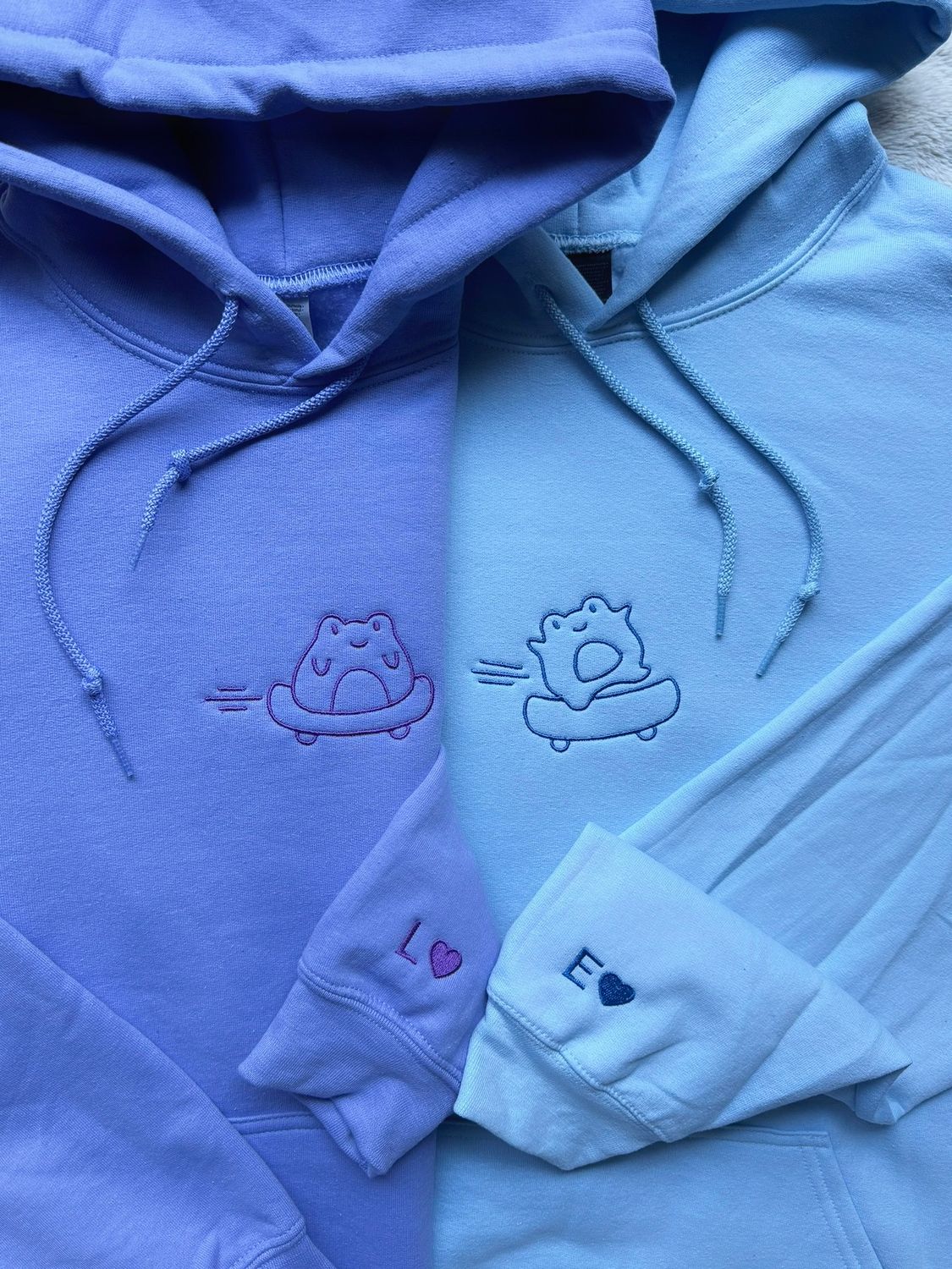INDIVIDUAL Skater Frogs Embroidery