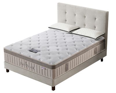 New York Divan Bed by Homelee