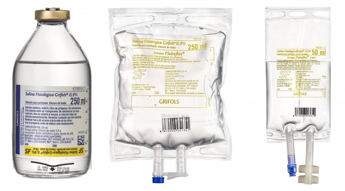 Suero fisiológico intra venoso. suero. bolsa de suero. Botella de suero. Alquiler sueros