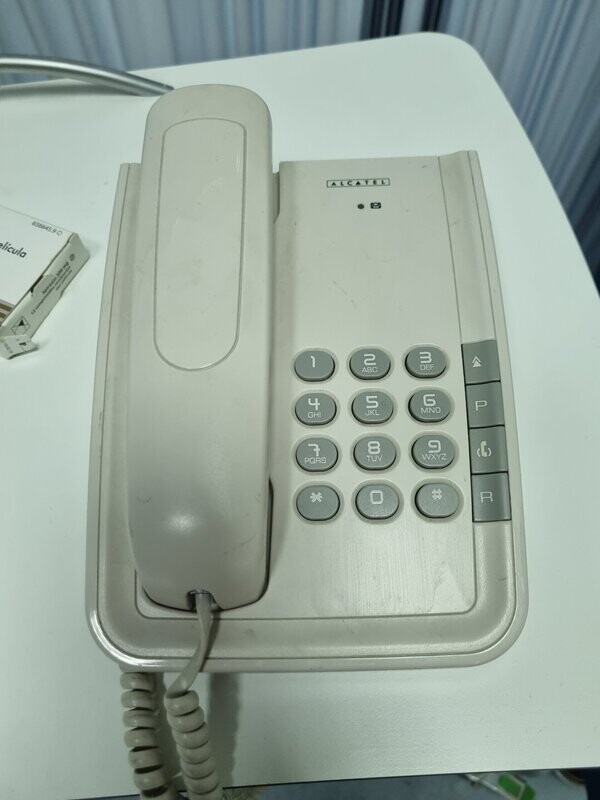 Teléfono Alcatel.