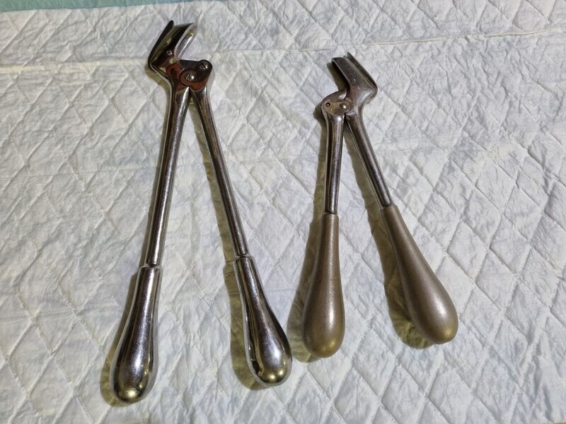 Costotomo autopsias. Cizalla parrilla costal.