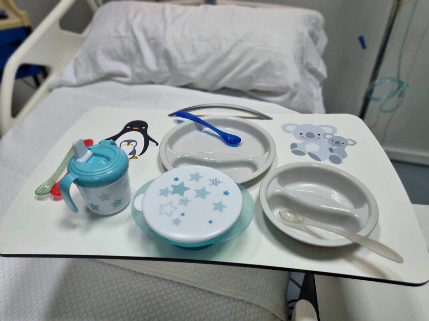 menaje infantil hospitalario.