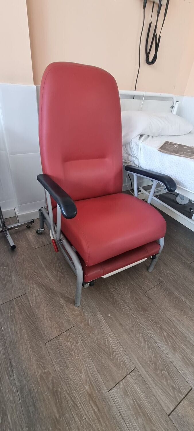 Sillón paciente. Butaca hospitalaria.