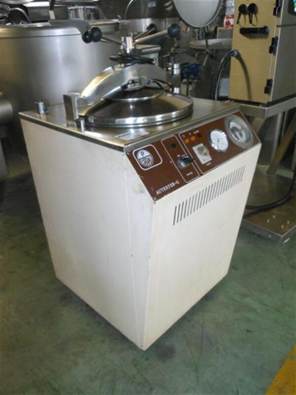 Autoclave Selecta.  Autoclave de laboratorio.