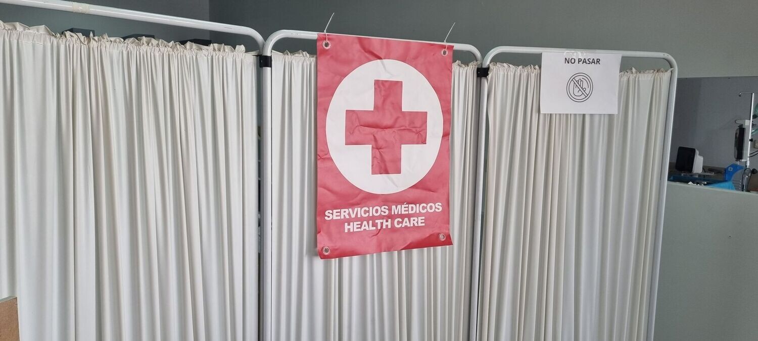 Cartel de campaña servicios médicos. Cartel Health Care.