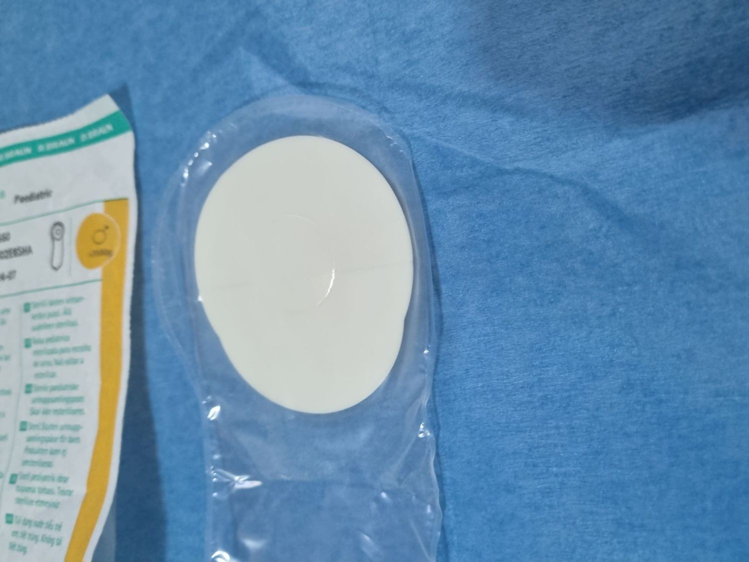 Bolsa pediátrica de recogida de orina para niño. Bolsa pediátrica de recogida de orina para niña.