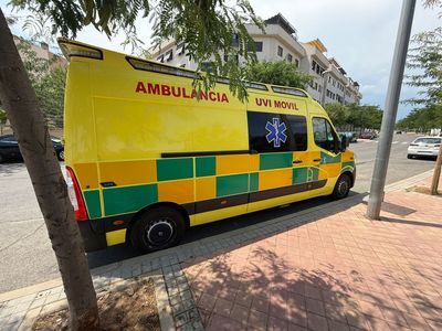 Ambulancia soporte vital avanzado. Alquiler ambulancia, UVI,