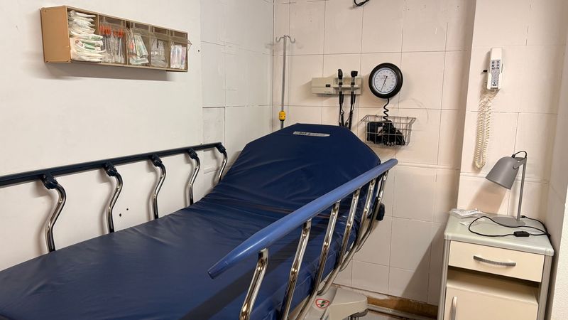 Camilla de transporte y emergencias. Alquiler camilla  de traslado. Camilla de transporte y emergencias. Alquiler camilla  de traslado.