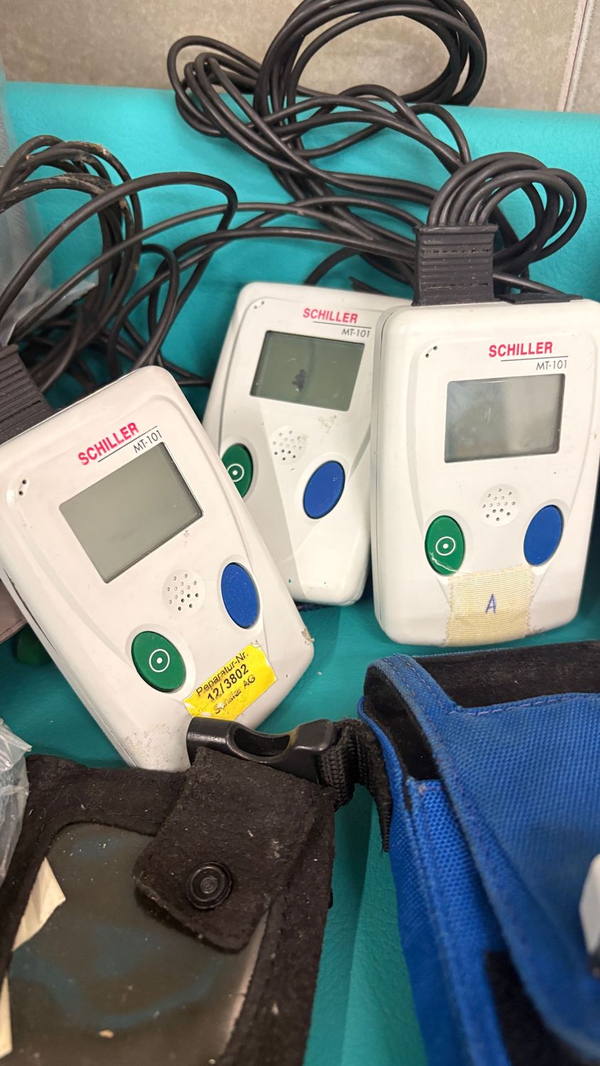 Holters cardíacos de diferentes épocas. Alquiler Holter cardíaco Holters cardíacos de diferentes épocas. Alquiler Holter cardíaco