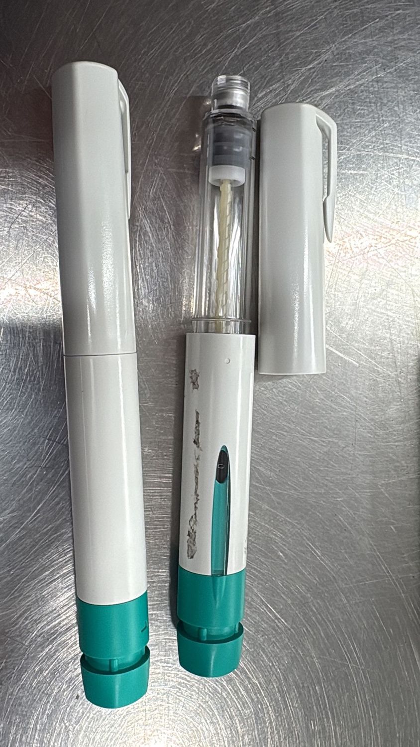 Pluma precargada de medicamento. Alquiler pluma de inyección subcutánea. Pluma precargada de medicamento. Alquiler pluma de inyección subcutánea.