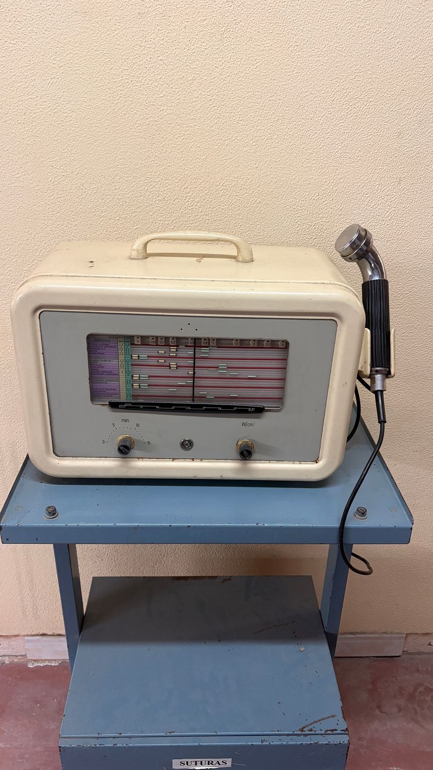 Dispositivo de terapia de ultrasonido años 60. Alquiler equipo de terapia de ultrasonido Siemens Sonostat 631U