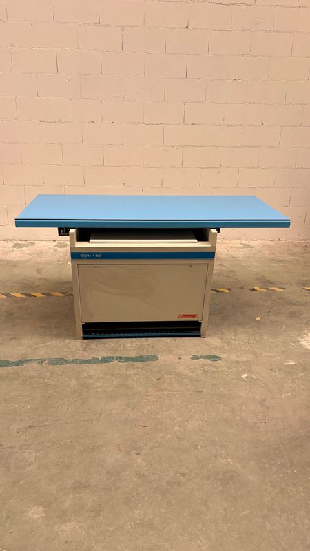 Mesa para radiografía de altura regulable. Alquiler mesa radiografías.