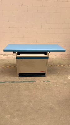 Mesa para radiografía de altura regulable. Alquiler mesa radiografías. Mesa para radiografía de altura regulable. Alquiler mesa radiografías.