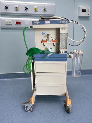 Máquina de anestesia Dräger Fabius. Alquiler maquina de anestesia de los años 2000.