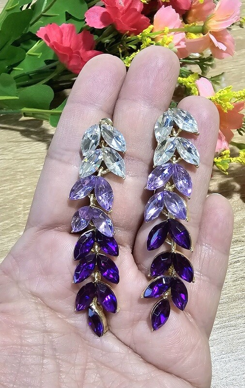 Elegant White &amp; Purple Leaf Rhinestone Earrings