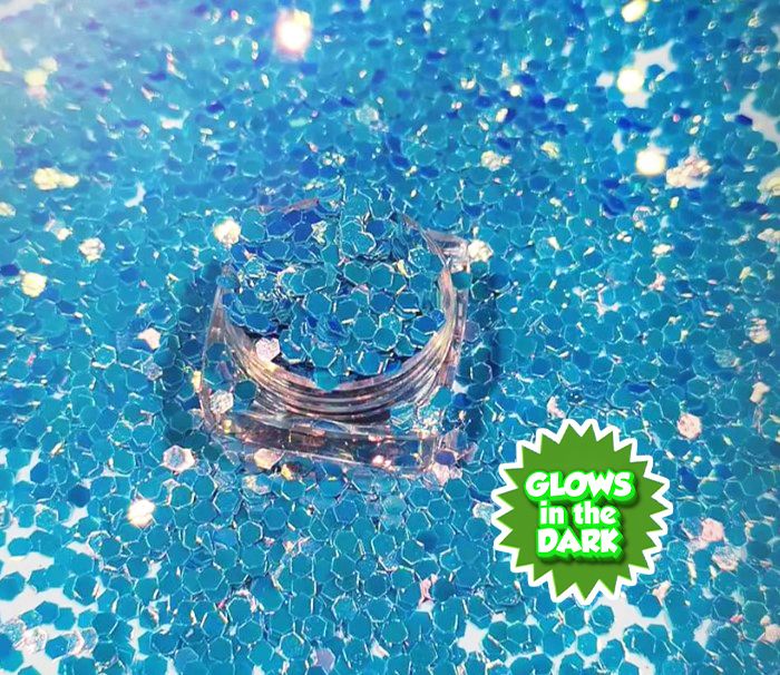 Sapphire Glow In The Dark Chunky Glitters