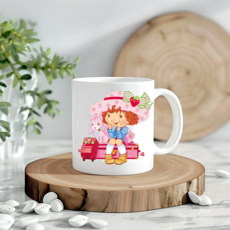 Strawberry Shortcake Sitting Decal