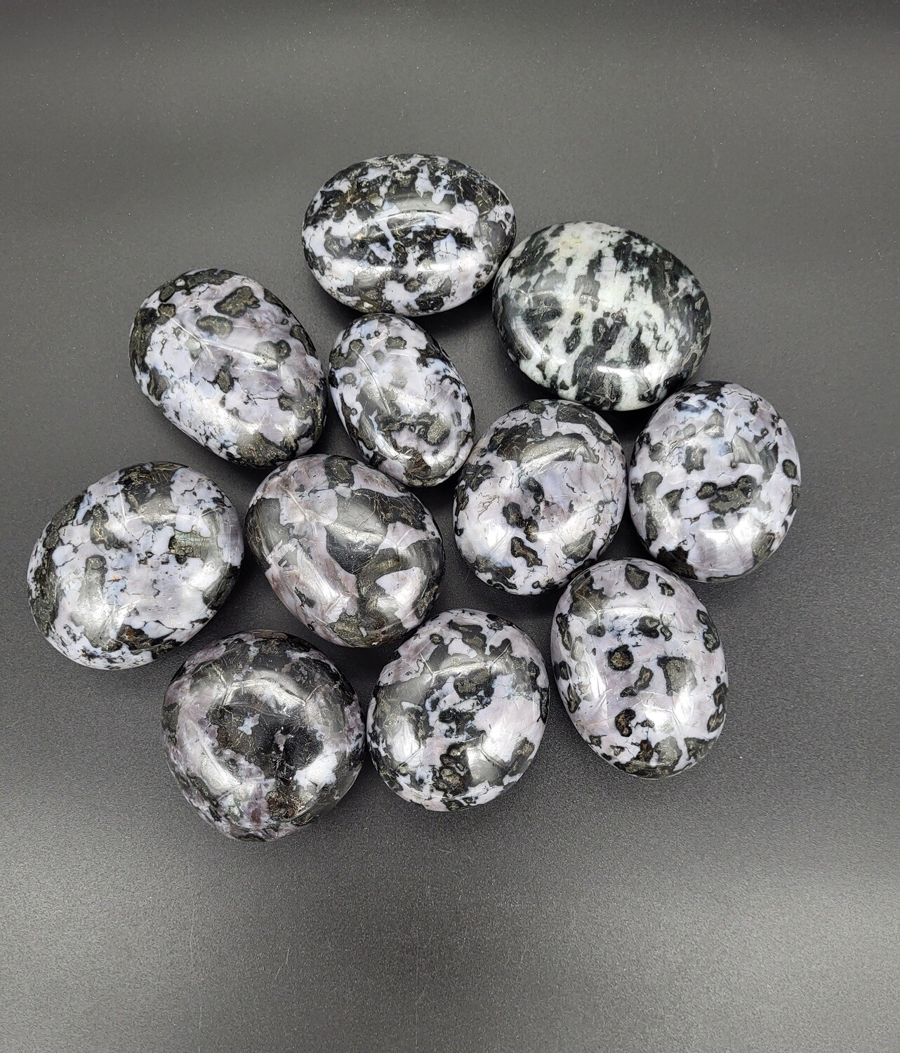 INDIGO GABBRO PALMS