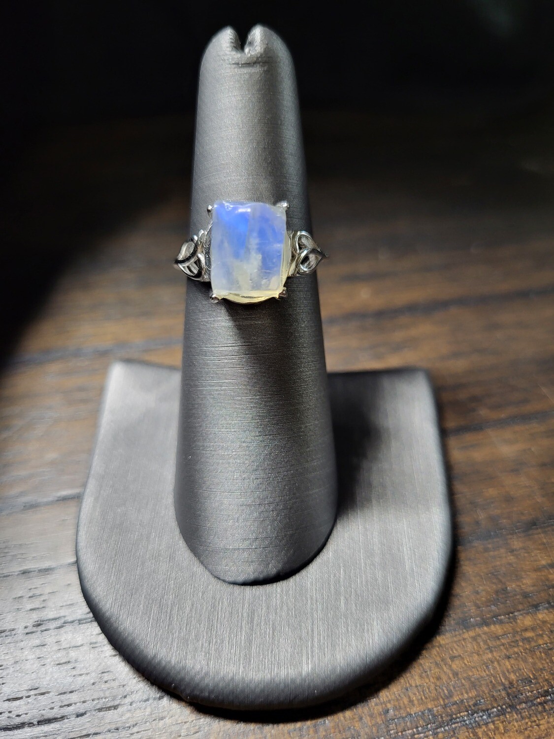 MOONSTONE ROUGH SQUARE RING