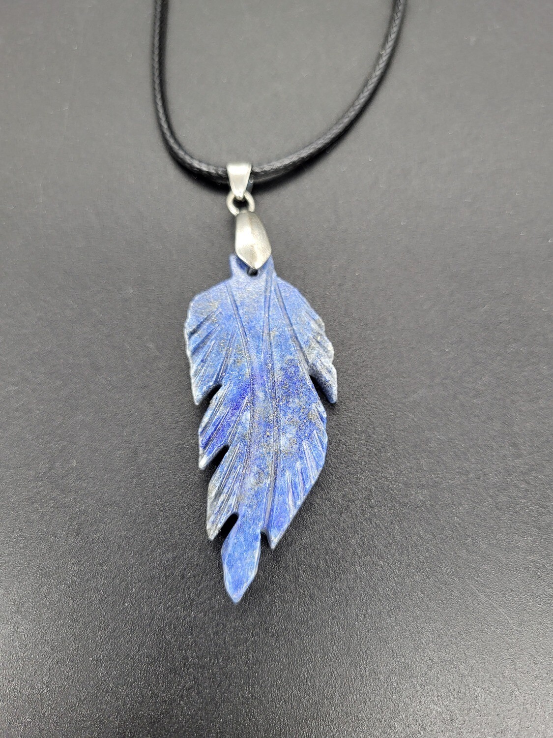 FEATHER IN LAPIS LAZULI