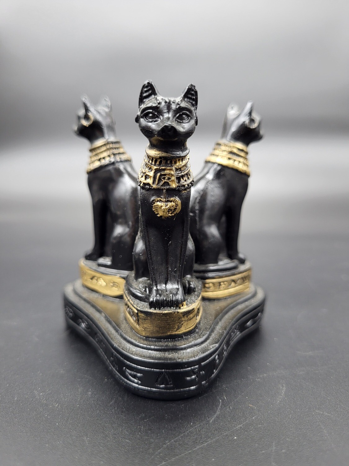 TRIPLE SPHYNX CAT SPHERE STAND - MEDIUM